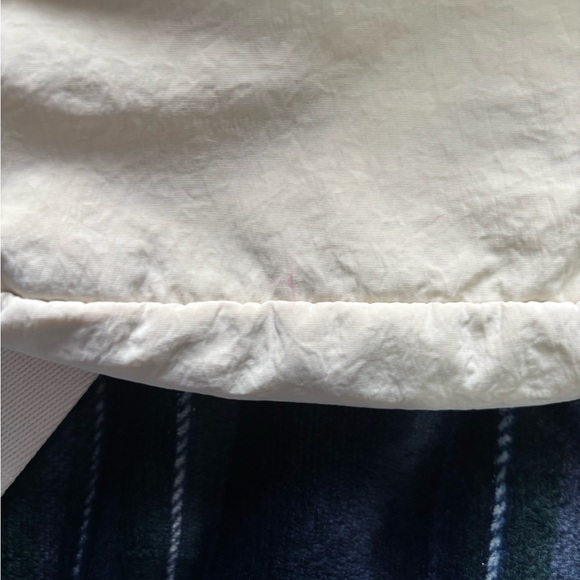 Lululemon Cream Everywhere Belt Bag - Picture 7 of 7